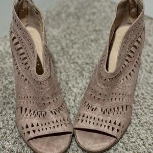 Not Rated Shoes Not Rated Groove Thang Booties Size 85 Poshmark